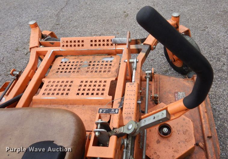 image for item IM9966 2013 Scag Turf Tiger  ZTR lawn mower