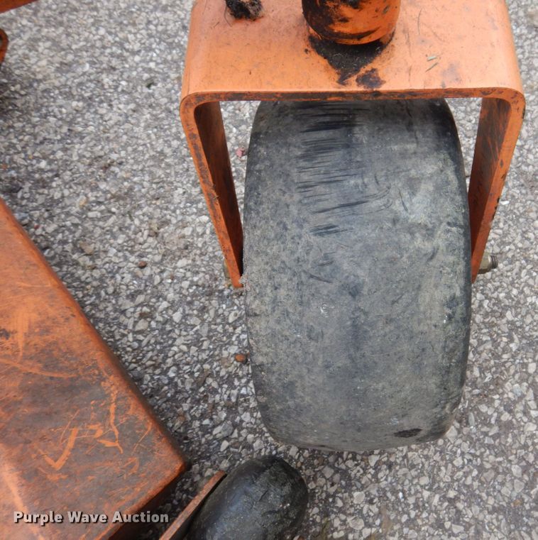 image for item IM9966 2013 Scag Turf Tiger  ZTR lawn mower