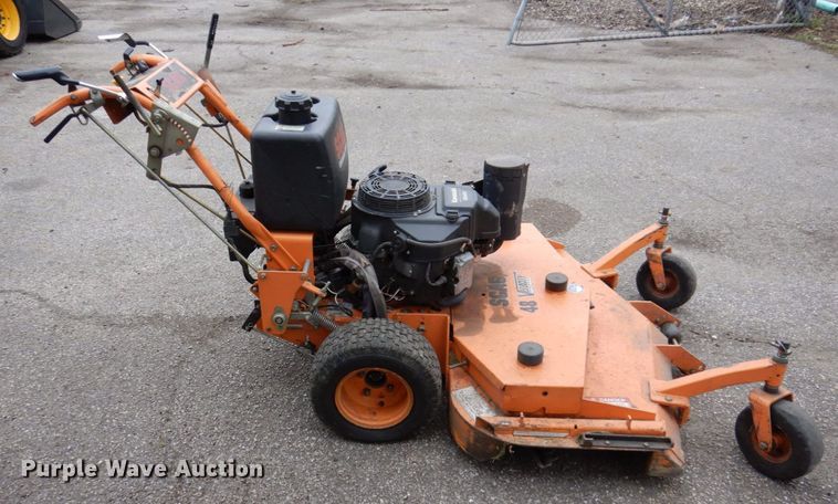 image for item IM9968 2009 Scag SWZ48V -17KAI  lawn mower