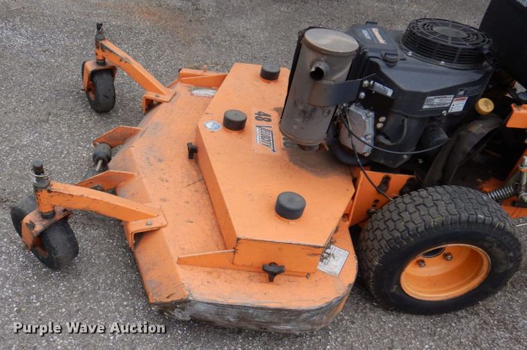 image for item IM9968 2009 Scag SWZ48V -17KAI  lawn mower