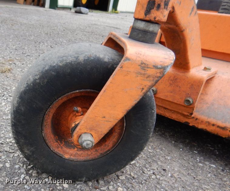 image for item IM9968 2009 Scag SWZ48V -17KAI  lawn mower