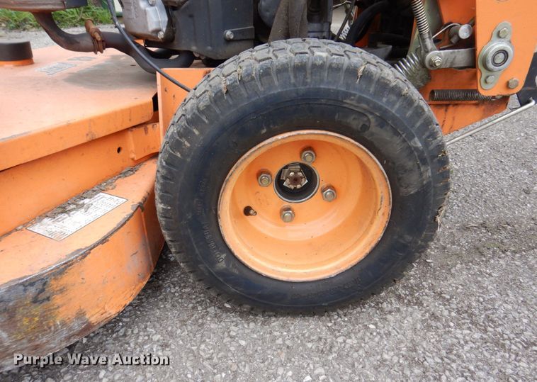 image for item IM9968 2009 Scag SWZ48V -17KAI  lawn mower