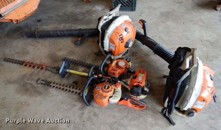 image for item IM9969 Lawn and garden equipment