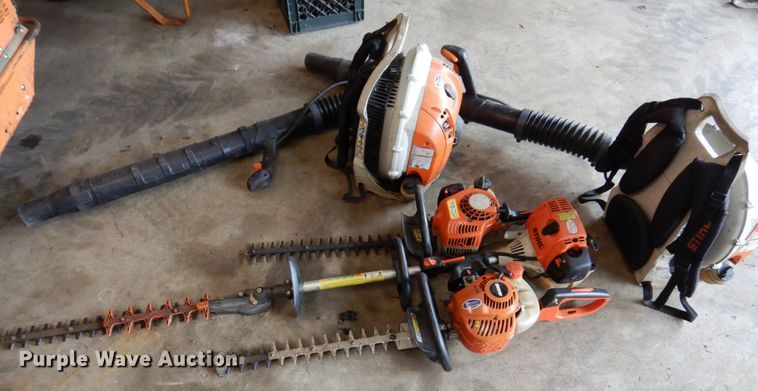 image for item IM9969 Lawn and garden equipment