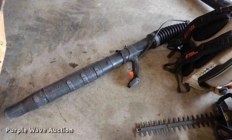 image for item IM9969 Lawn and garden equipment