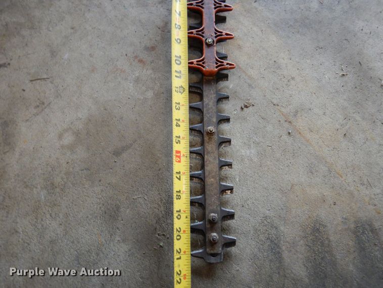 image for item IM9969 Lawn and garden equipment