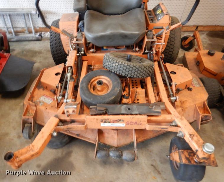 image for item IM9971 (2) Scag ZTR lawn mowers