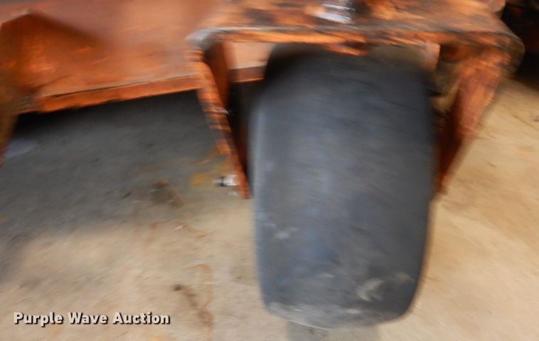 image for item IM9971 (2) Scag ZTR lawn mowers