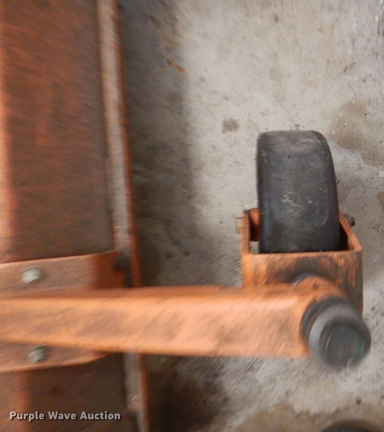 image for item IM9971 (2) Scag ZTR lawn mowers