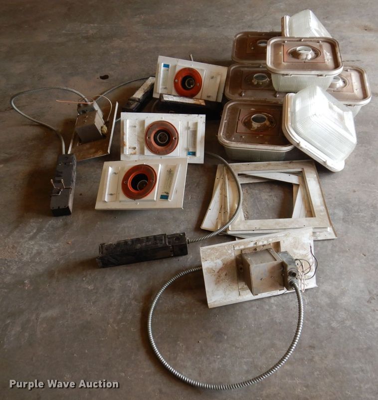 image for item IM9974 (5) light fixtures