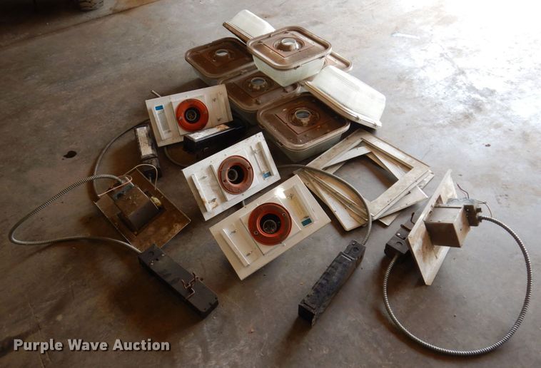 image for item IM9974 (5) light fixtures