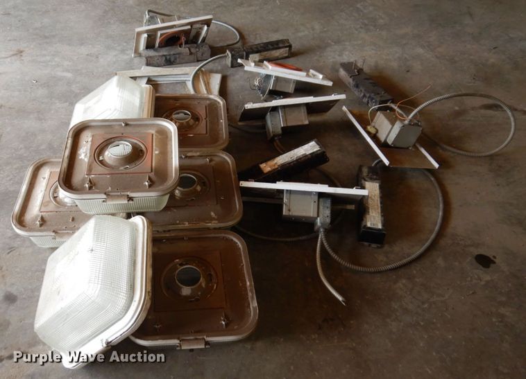 image for item IM9974 (5) light fixtures