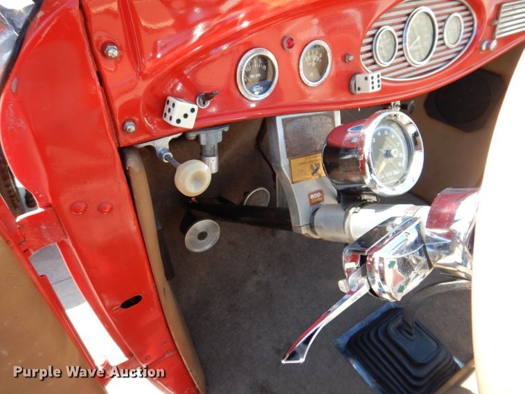 image for item JK9350 1932 Ford Deuce Highboy