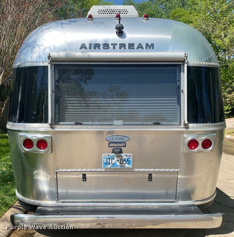 image for item JL9031 2018 Airstream 30RB Classic  camper