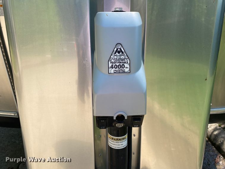 image for item JL9031 2018 Airstream 30RB Classic  camper