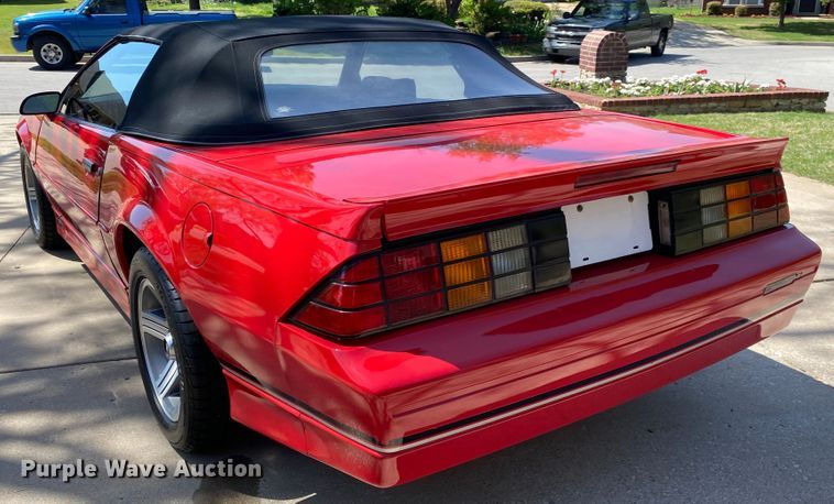 image for item JL9032 1989 Chevrolet Camaro IROC-Z  convertible