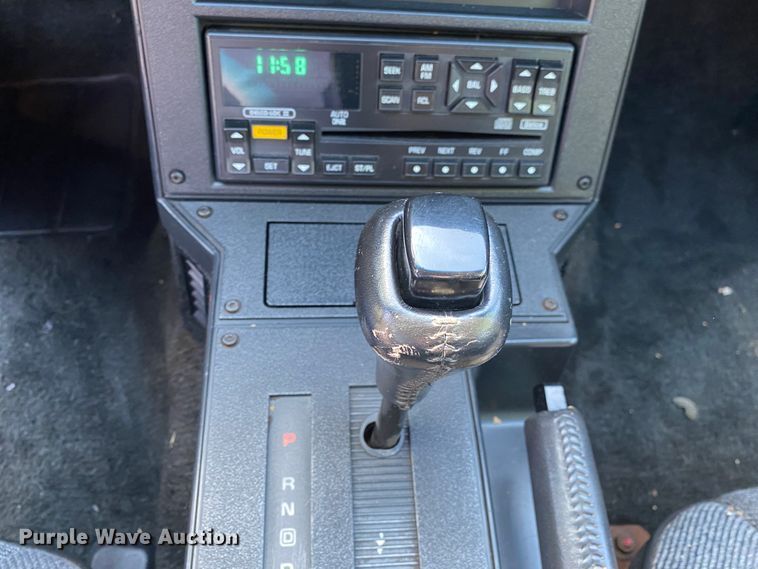 image for item JL9032 1989 Chevrolet Camaro IROC-Z  convertible