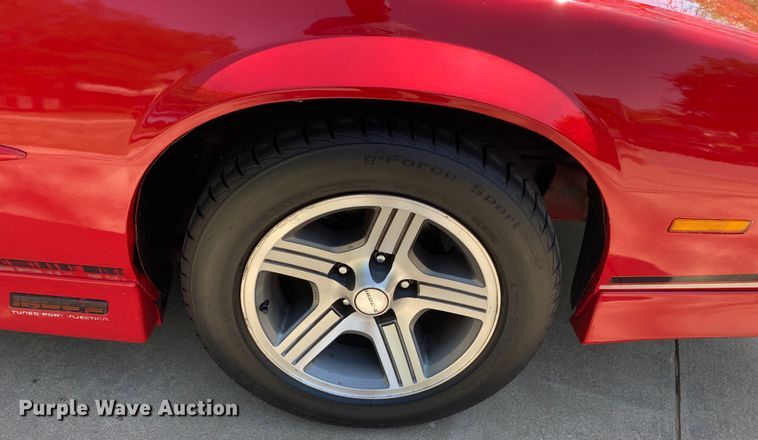 image for item JL9032 1989 Chevrolet Camaro IROC-Z  convertible