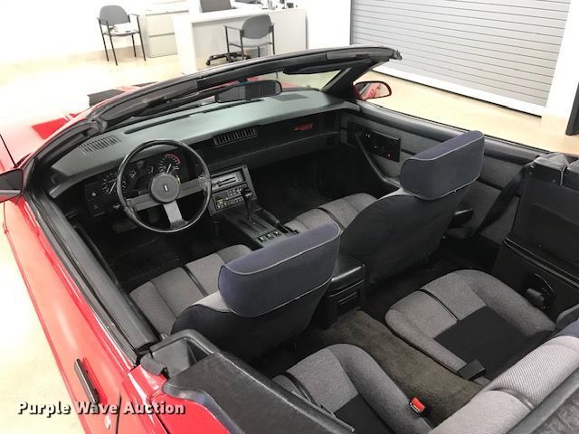 image for item JL9032 1989 Chevrolet Camaro IROC-Z  convertible