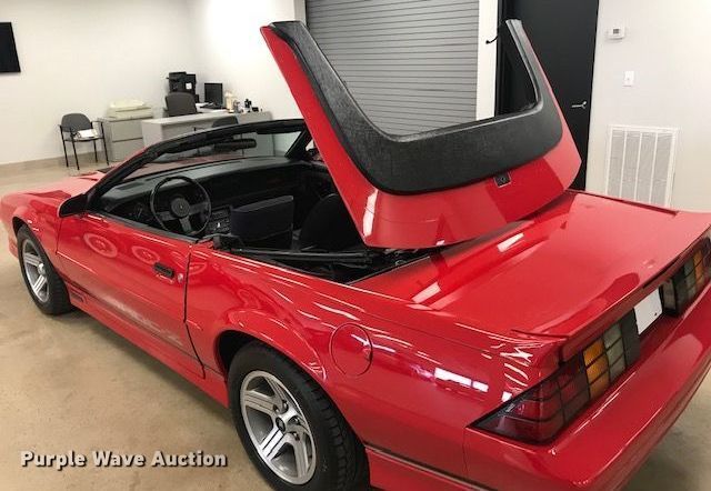 image for item JL9032 1989 Chevrolet Camaro IROC-Z  convertible