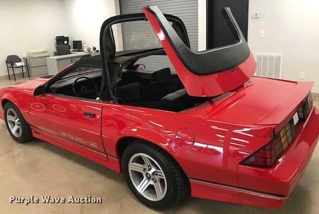 image for item JL9032 1989 Chevrolet Camaro IROC-Z  convertible