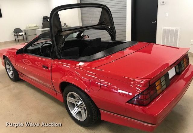 image for item JL9032 1989 Chevrolet Camaro IROC-Z  convertible