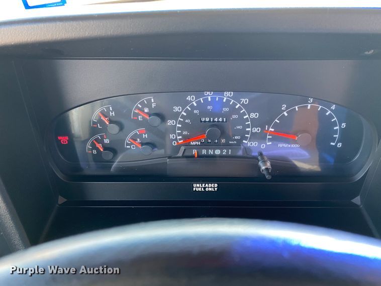 image for item JL9039 1999 Winnebago WFL34WY  RV