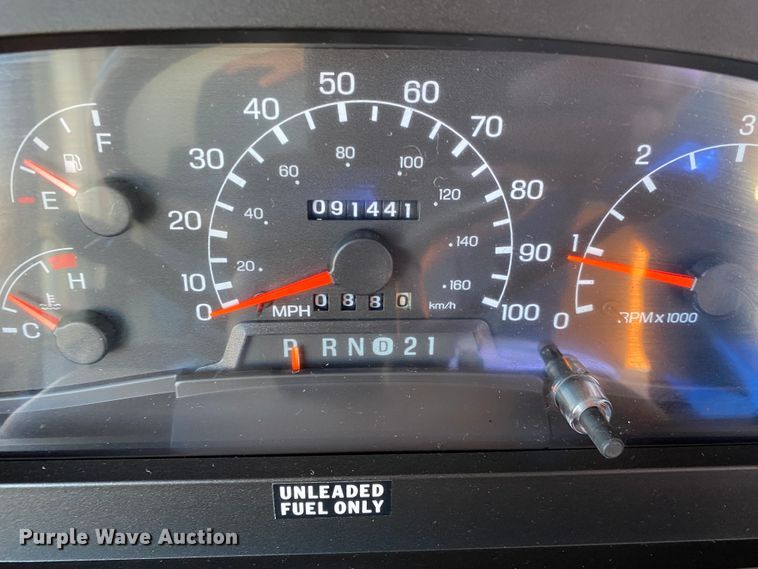 image for item JL9039 1999 Winnebago WFL34WY  RV