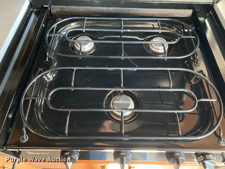 image for item JL9039 1999 Winnebago WFL34WY  RV