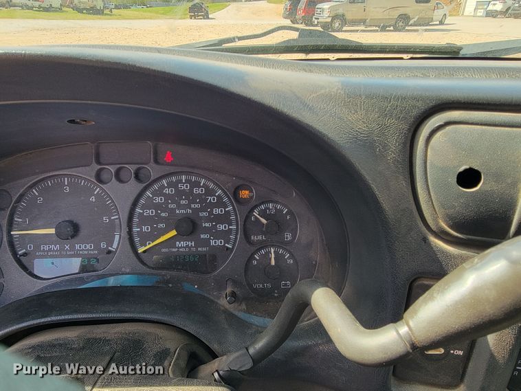 image for item JL9599 2001 Chevrolet S10  pickup truck