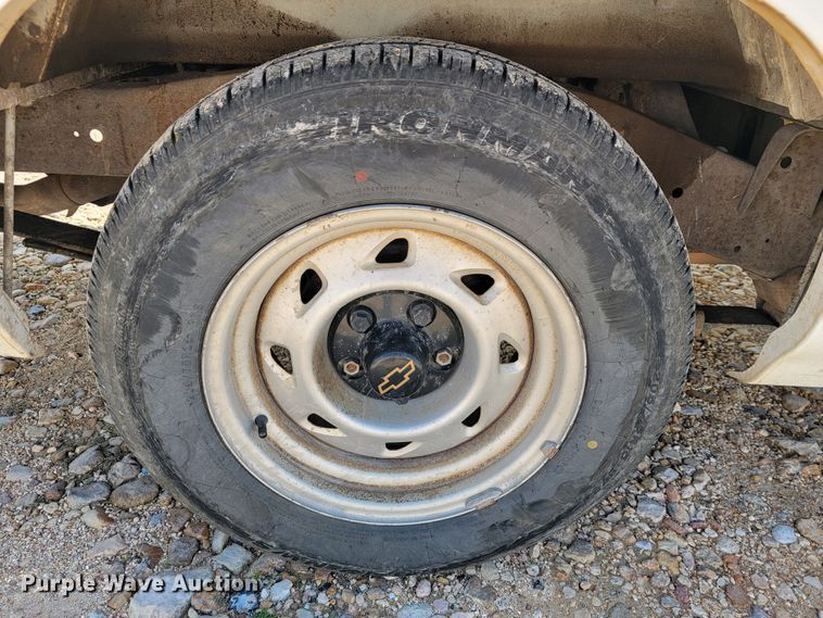 image for item JL9599 2001 Chevrolet S10  pickup truck