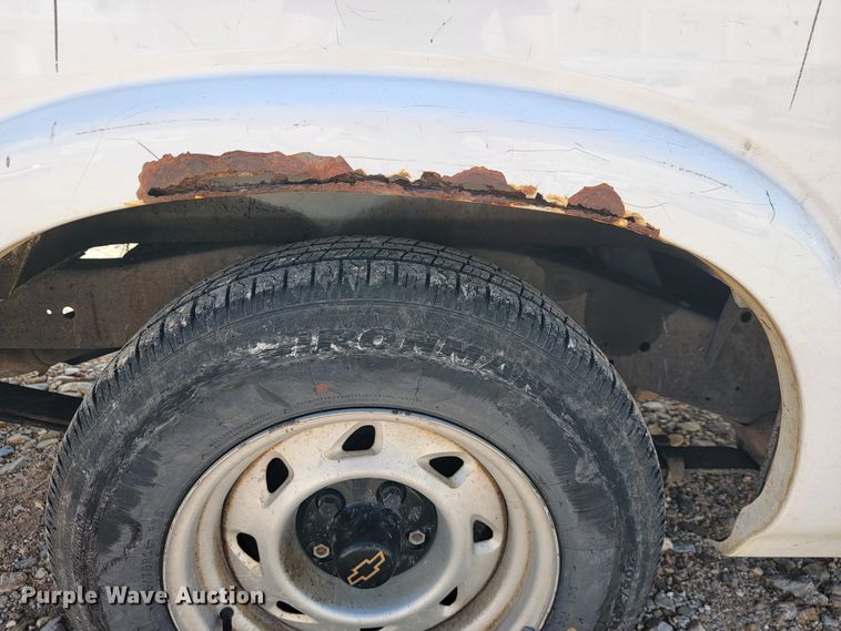 image for item JL9599 2001 Chevrolet S10  pickup truck