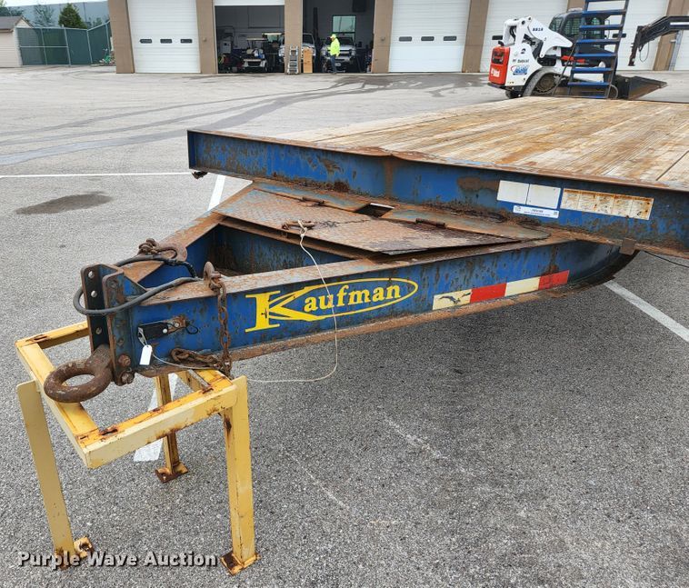 image for item JM9088 2008 Kaufman P  equipment trailer