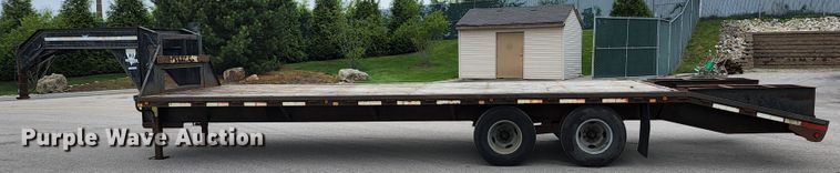 image for item JM9089 2002 PJ Trailers  equipment trailer
