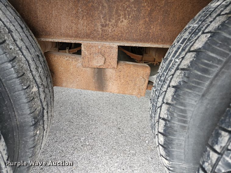 image for item JM9089 2002 PJ Trailers  equipment trailer