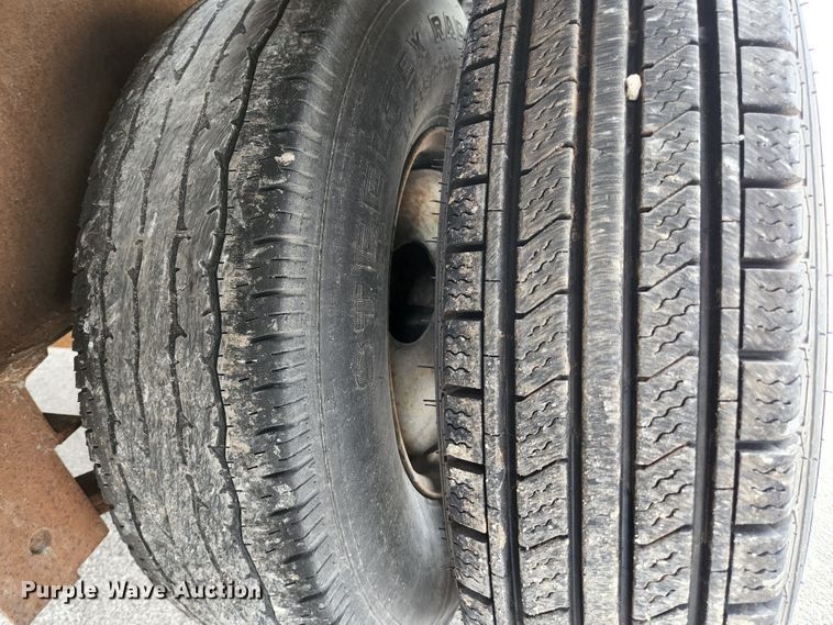 image for item JM9089 2002 PJ Trailers  equipment trailer