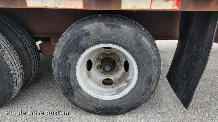 image for item JM9089 2002 PJ Trailers  equipment trailer