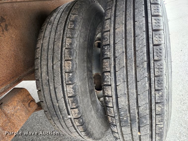 image for item JM9089 2002 PJ Trailers  equipment trailer