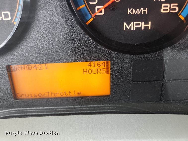 image for item JM9090 2013 International DuraStar 4300  truck cab and chassis