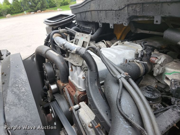 image for item JM9090 2013 International DuraStar 4300  truck cab and chassis