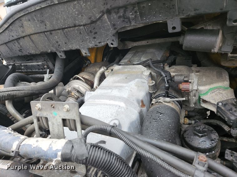 image for item JM9090 2013 International DuraStar 4300  truck cab and chassis