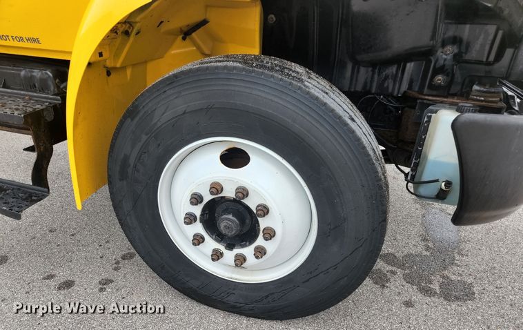 image for item JM9090 2013 International DuraStar 4300  truck cab and chassis