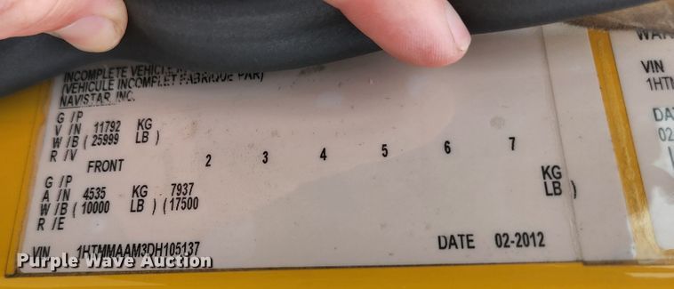 image for item JM9090 2013 International DuraStar 4300  truck cab and chassis