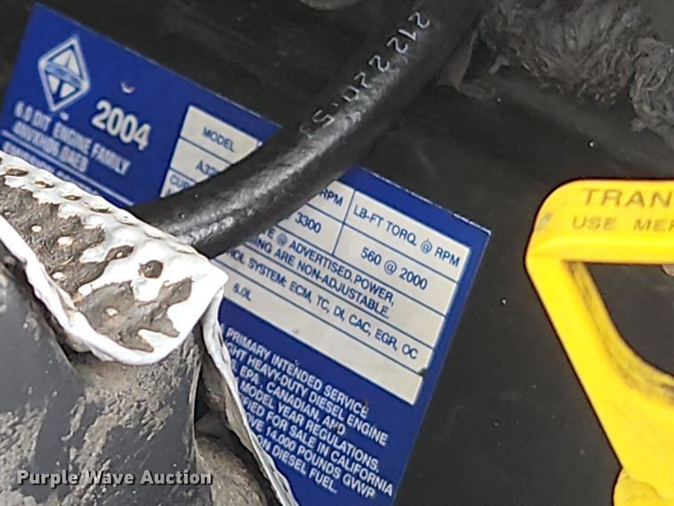 image for item JM9124 2004 Ford F350 Super Duty XLT  Crew Cab pickup truck