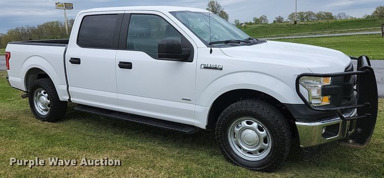 image for item JM9127 2017 Ford F150 XL  SuperCrew pickup truck