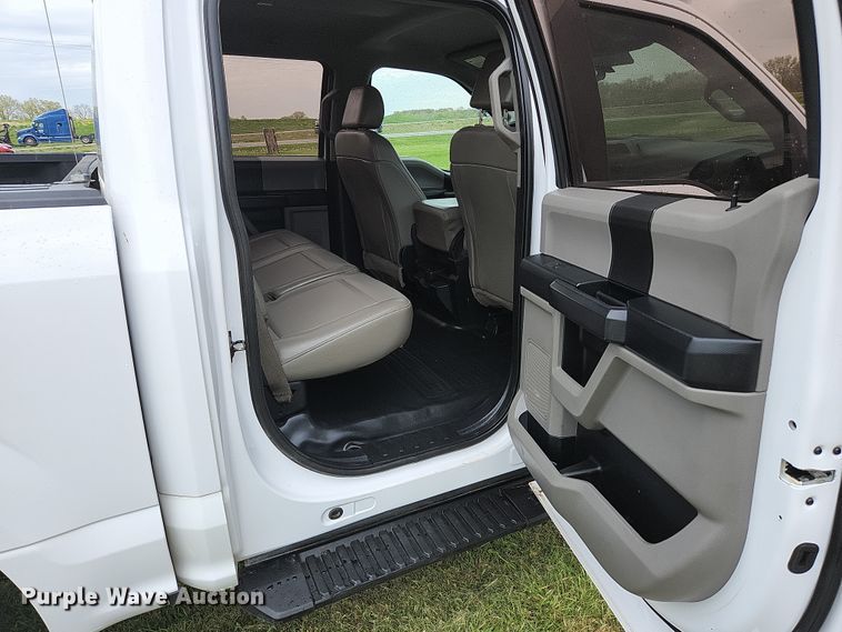 image for item JM9127 2017 Ford F150 XL  SuperCrew pickup truck