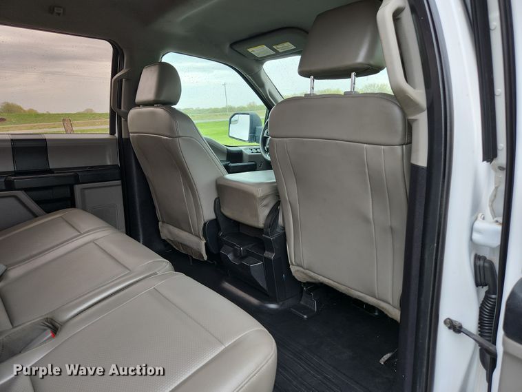 image for item JM9127 2017 Ford F150 XL  SuperCrew pickup truck