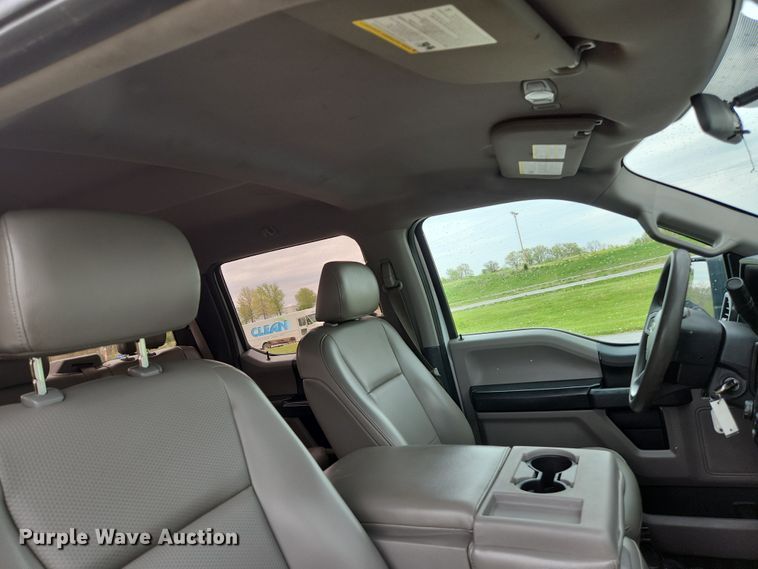 image for item JM9127 2017 Ford F150 XL  SuperCrew pickup truck