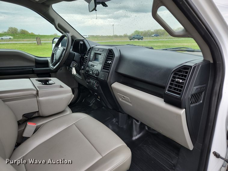 image for item JM9127 2017 Ford F150 XL  SuperCrew pickup truck