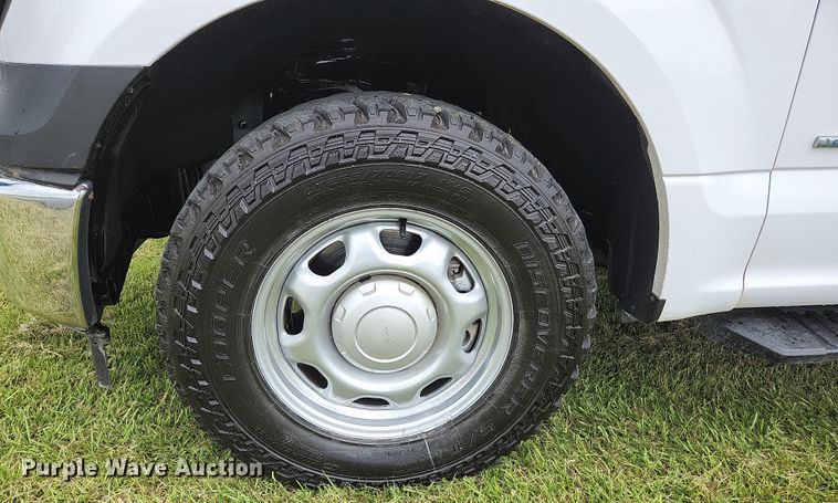 image for item JM9127 2017 Ford F150 XL  SuperCrew pickup truck